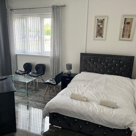 Zams Rooms Stoke-on-Trent エクステリア 写真