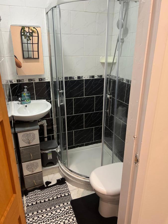 Zams Rooms Stoke-on-Trent エクステリア 写真