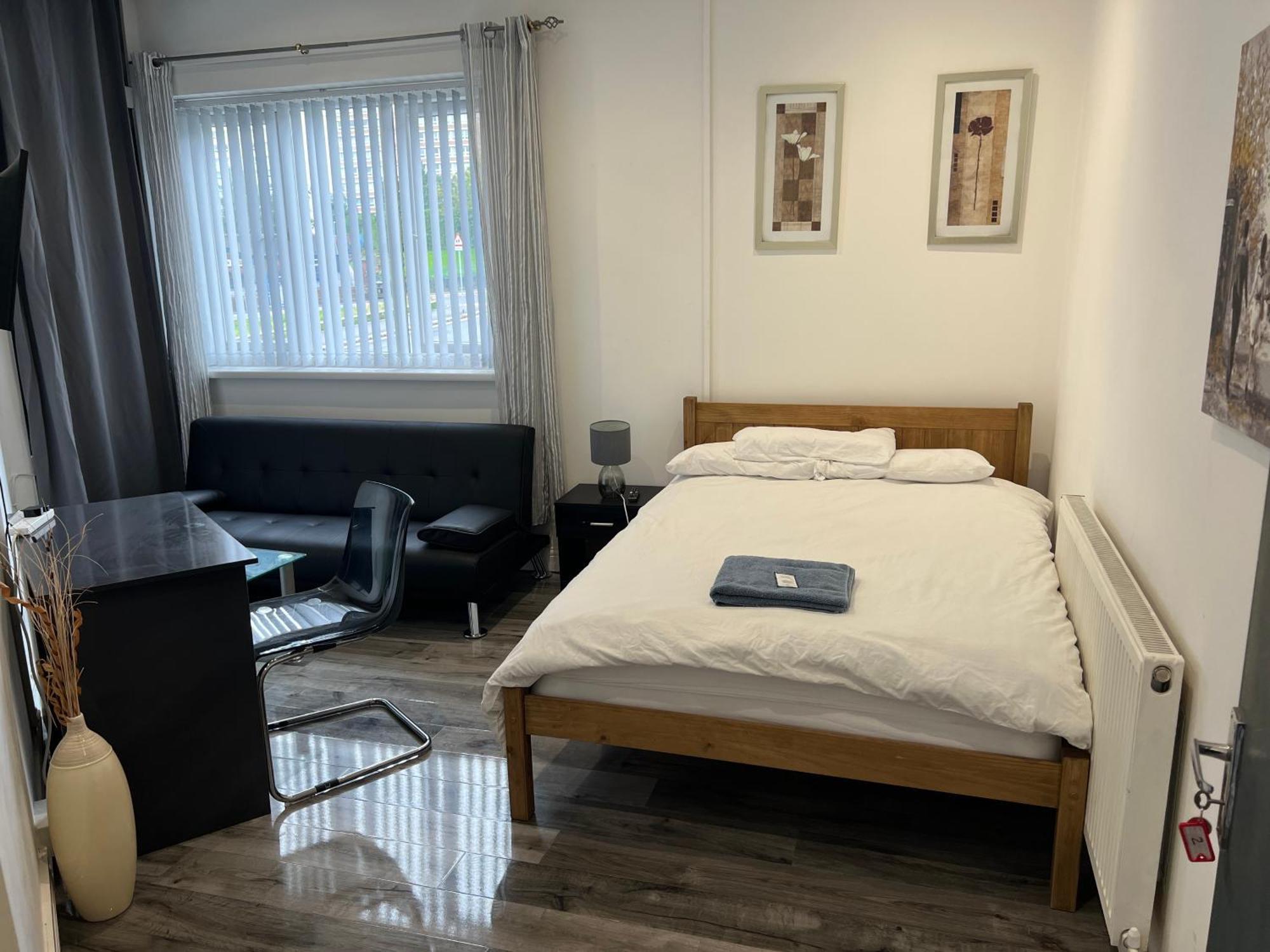 Zams Rooms Stoke-on-Trent エクステリア 写真